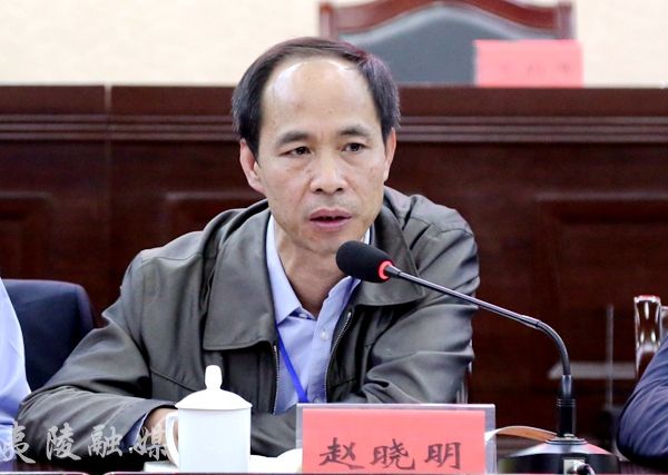 水利部水库移民司副司长赵晓明,上海市政府合作交流办副主任,党组副