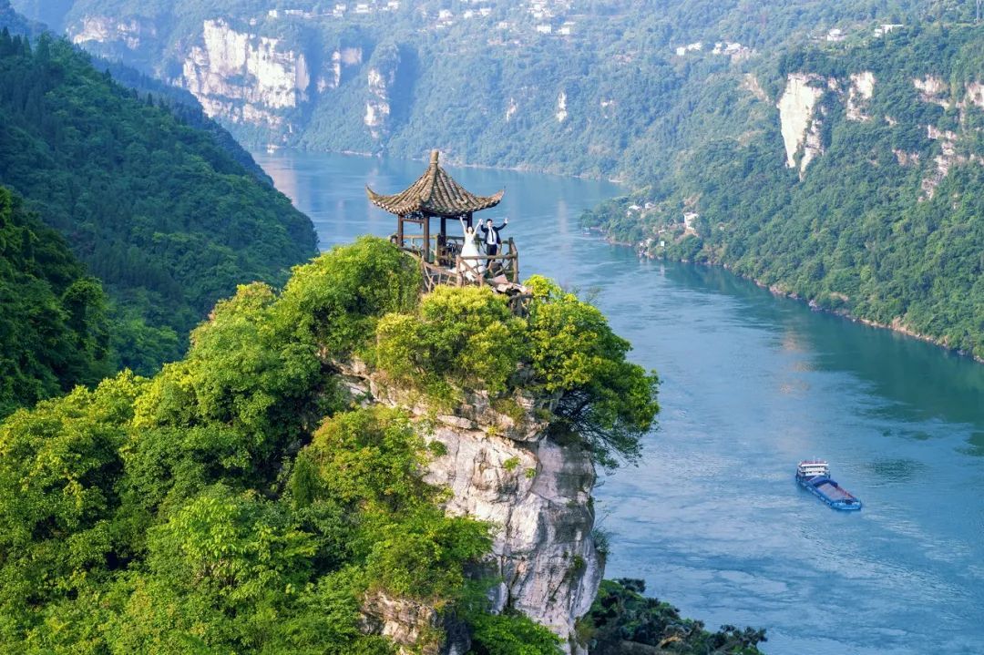 游三峡人家享夏日清凉