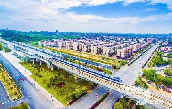 广东珠三角轨道交通车型:crh6a/crh6f上线时间:2016年起打卡线路:广珠