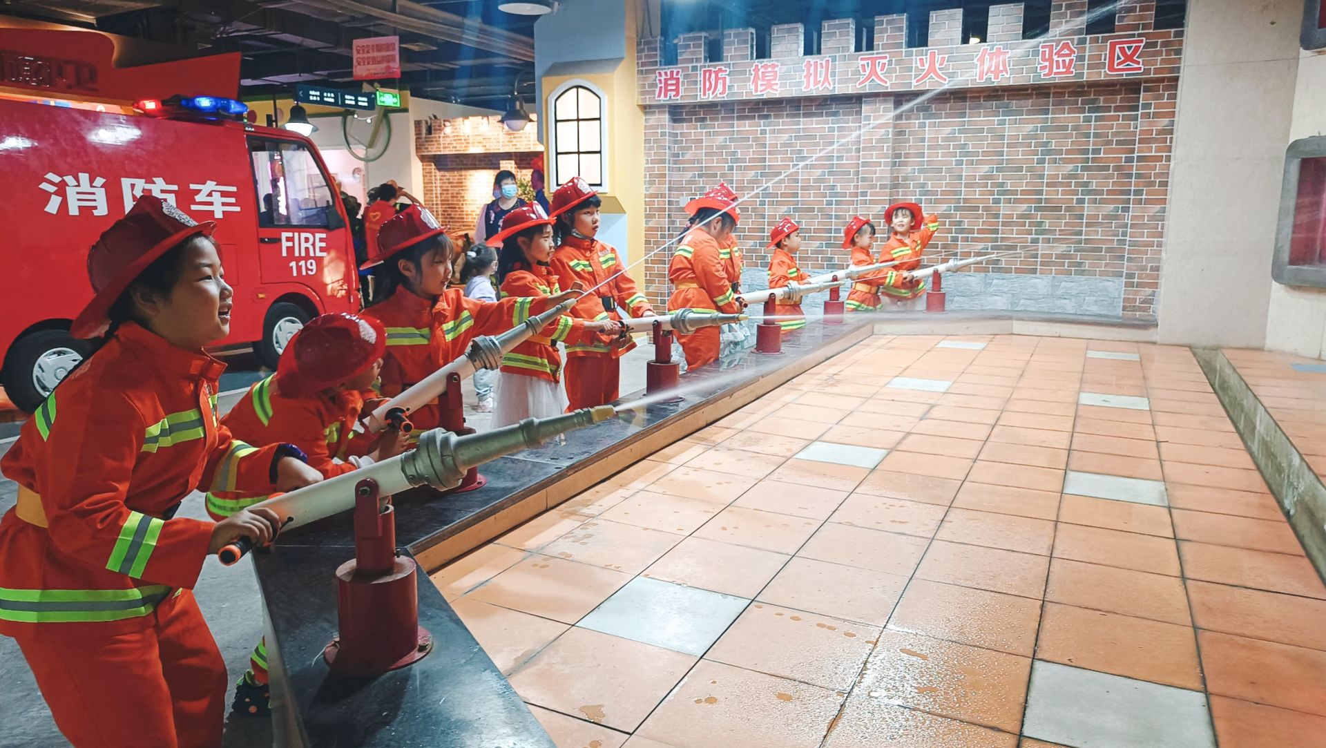 职业体验活动用爱照亮留守儿童的梦想之路