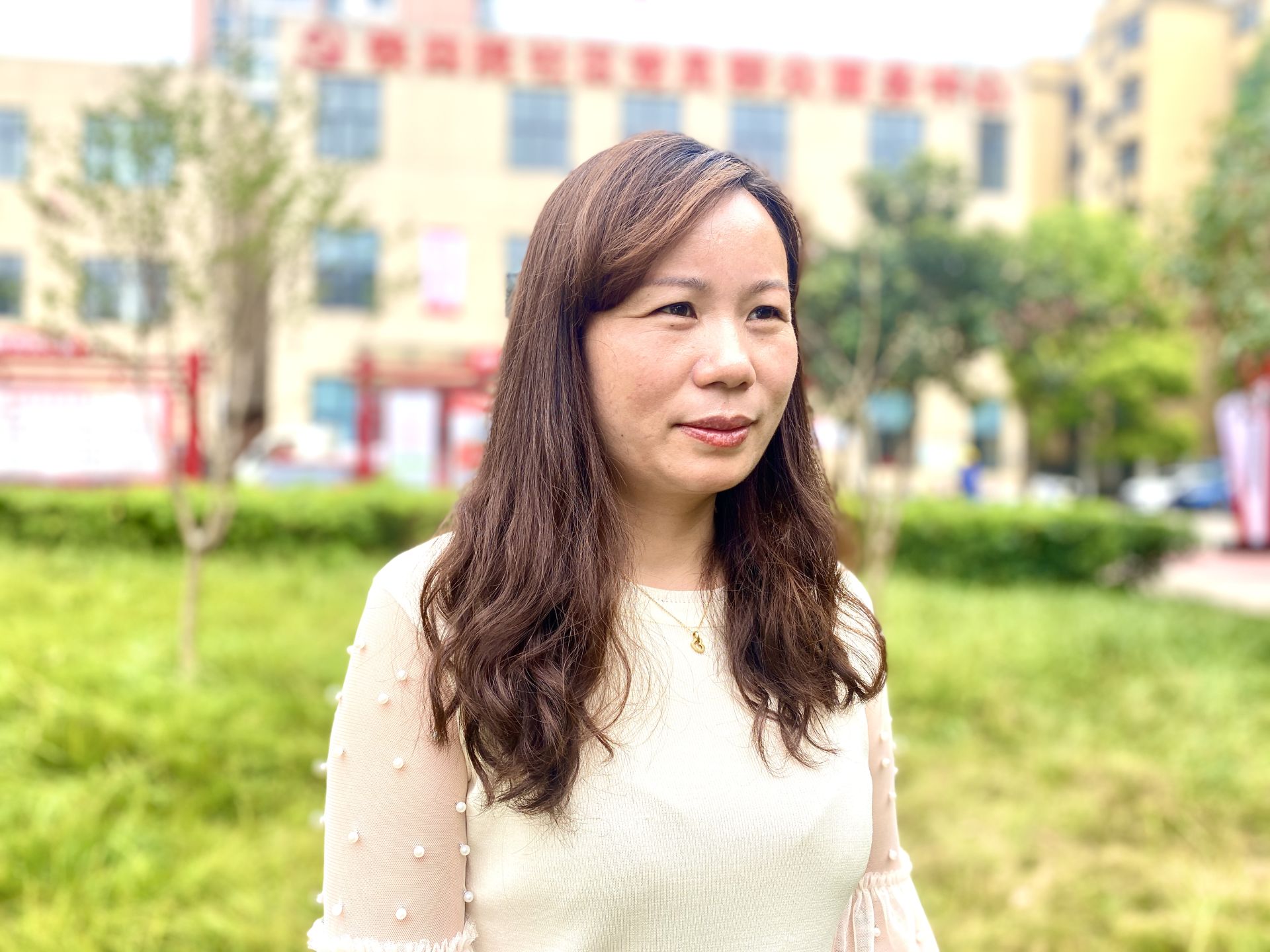 铁四院社区工作人员 曾丽娟:"积分超市不单是兑换奖品的场所,更是