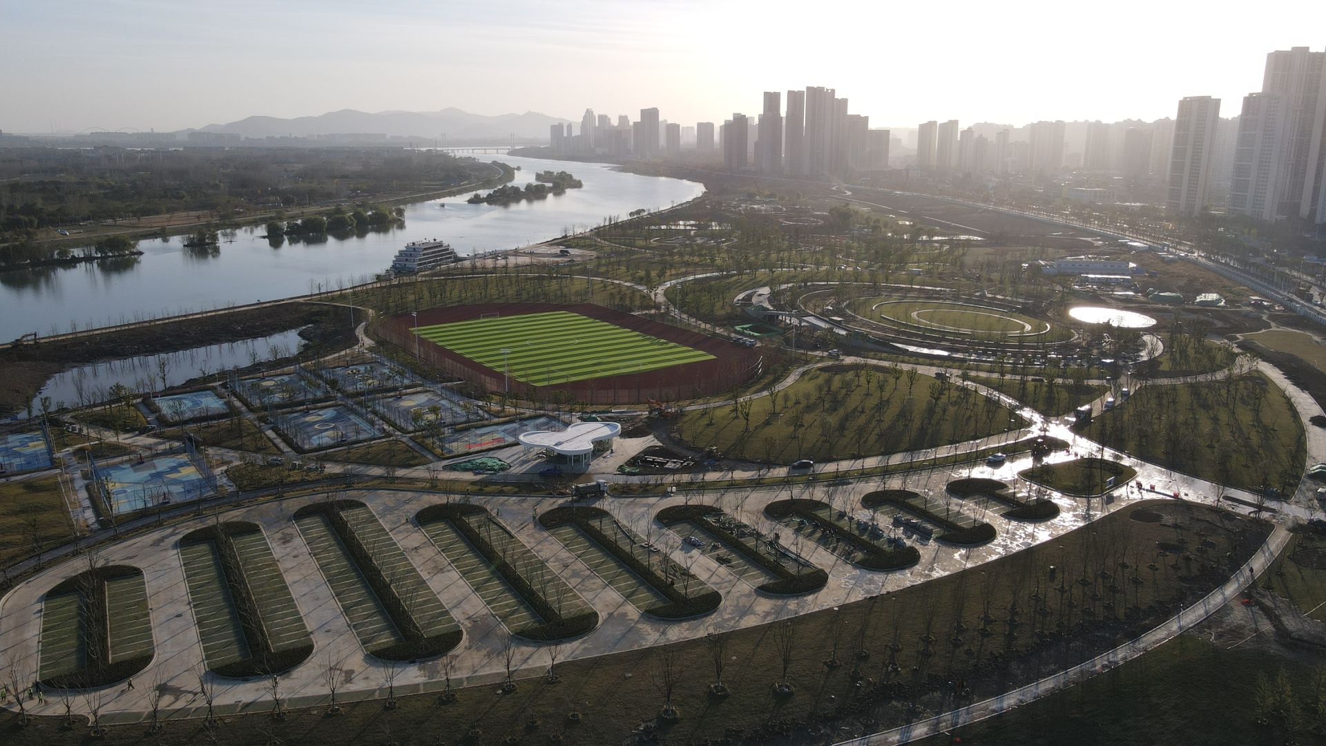 襄阳襄州:"一江两河"项目老西湾江滩公园即将开园!