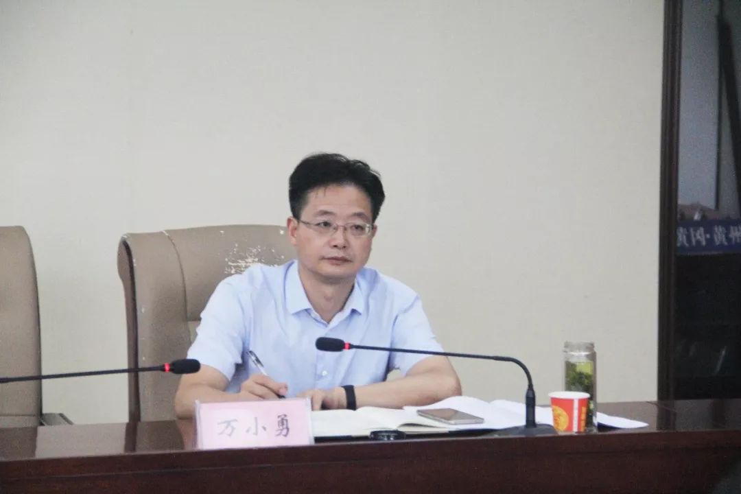 骆志勇调研全区扫黑除恶专项斗争工作_云上黄州