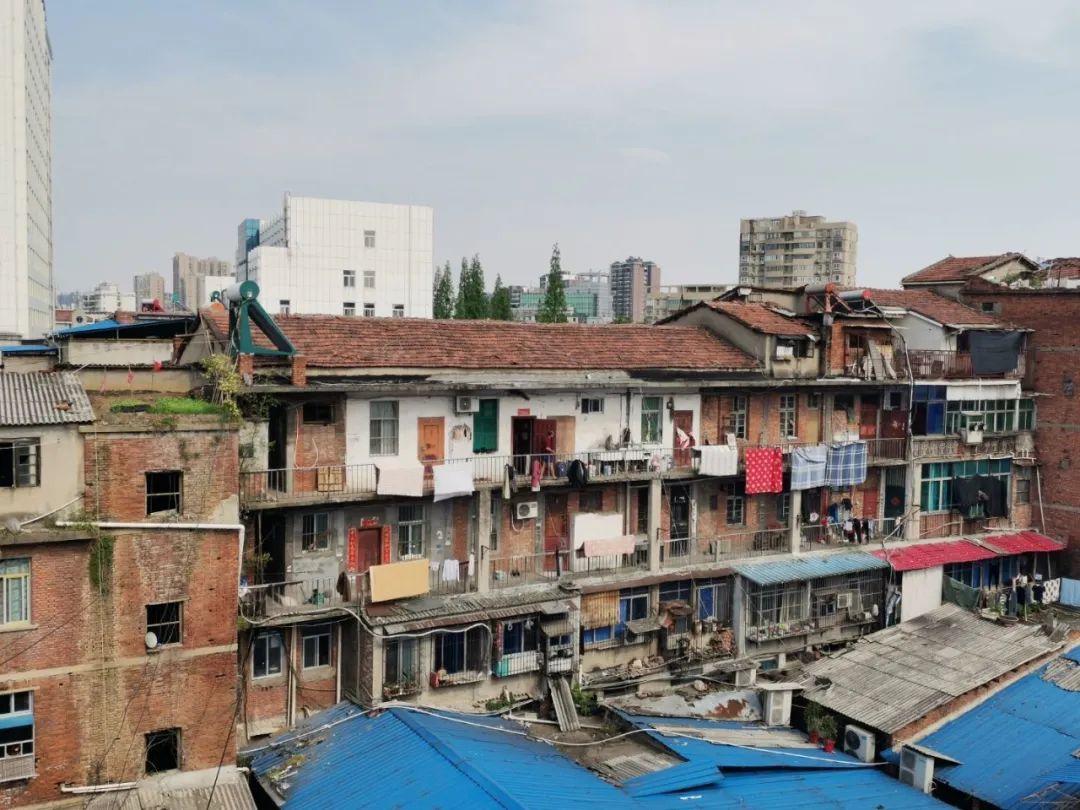 老旧小区改造小区环境大变脸居民感受很舒坦