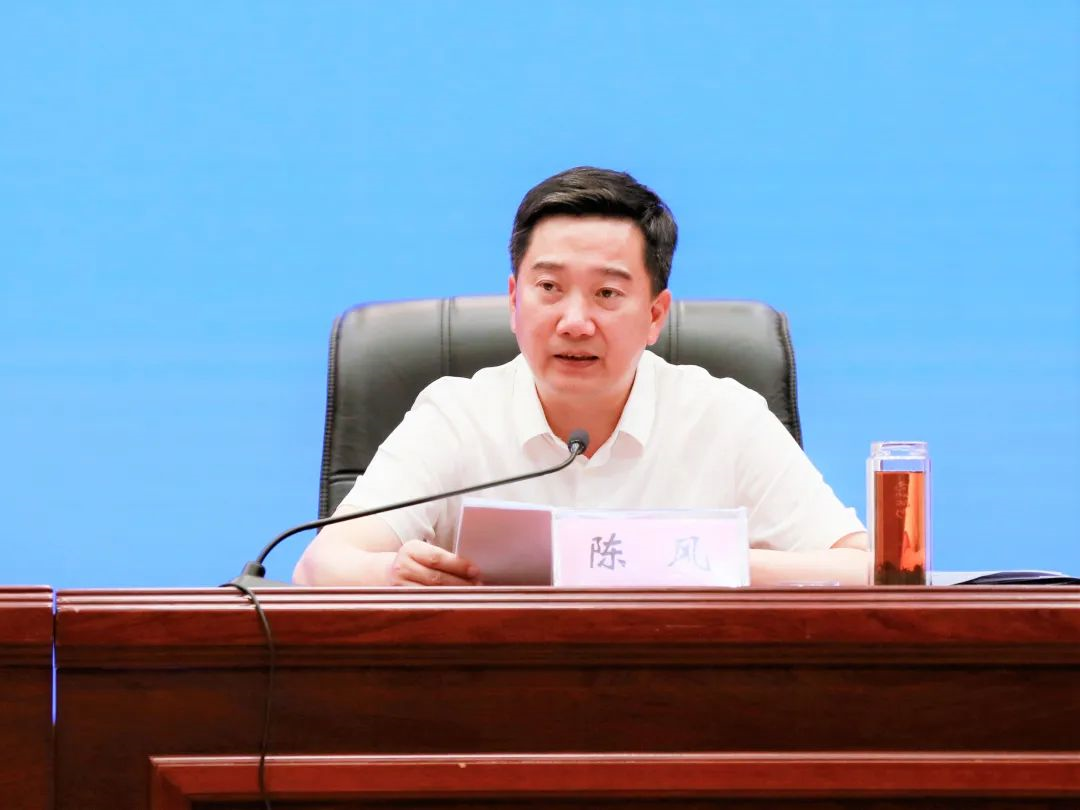 黄州区召开6月三大项目调度会