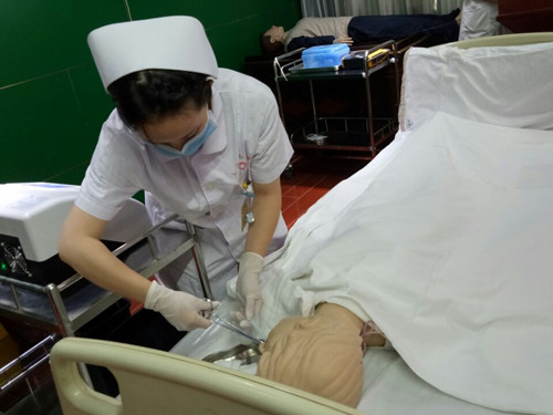 人人学急救急救为人人