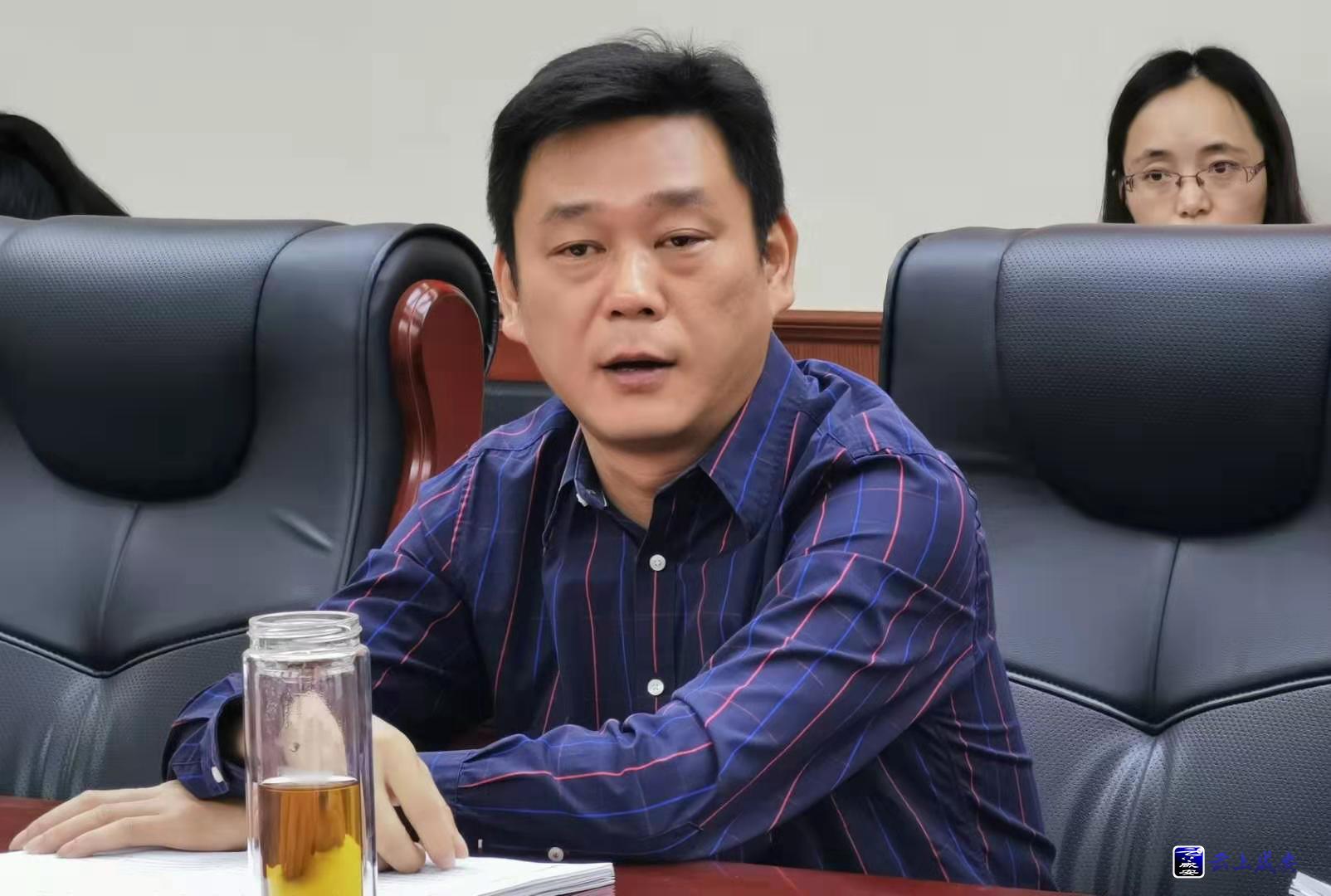 魏朝东主持召开区政府2019年第8次常务会议_云上咸安