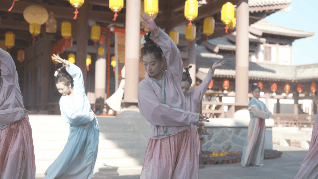 tutieshi_640x360_3s.gif