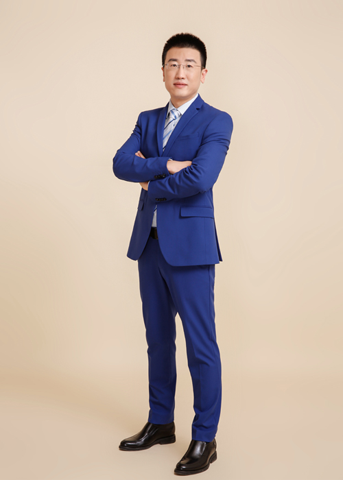 湖北电视综合频道主持人——梁冰