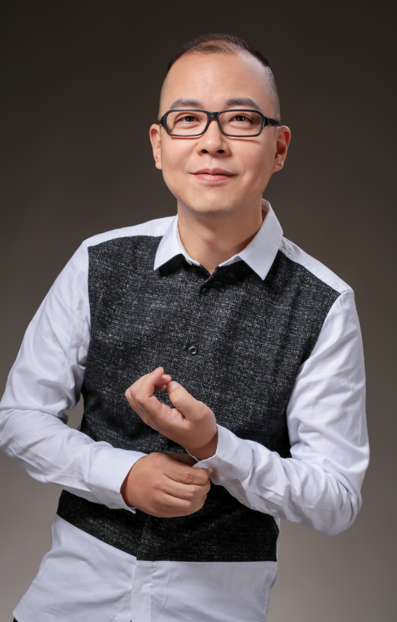 湖北经典音乐广播主持人马凌