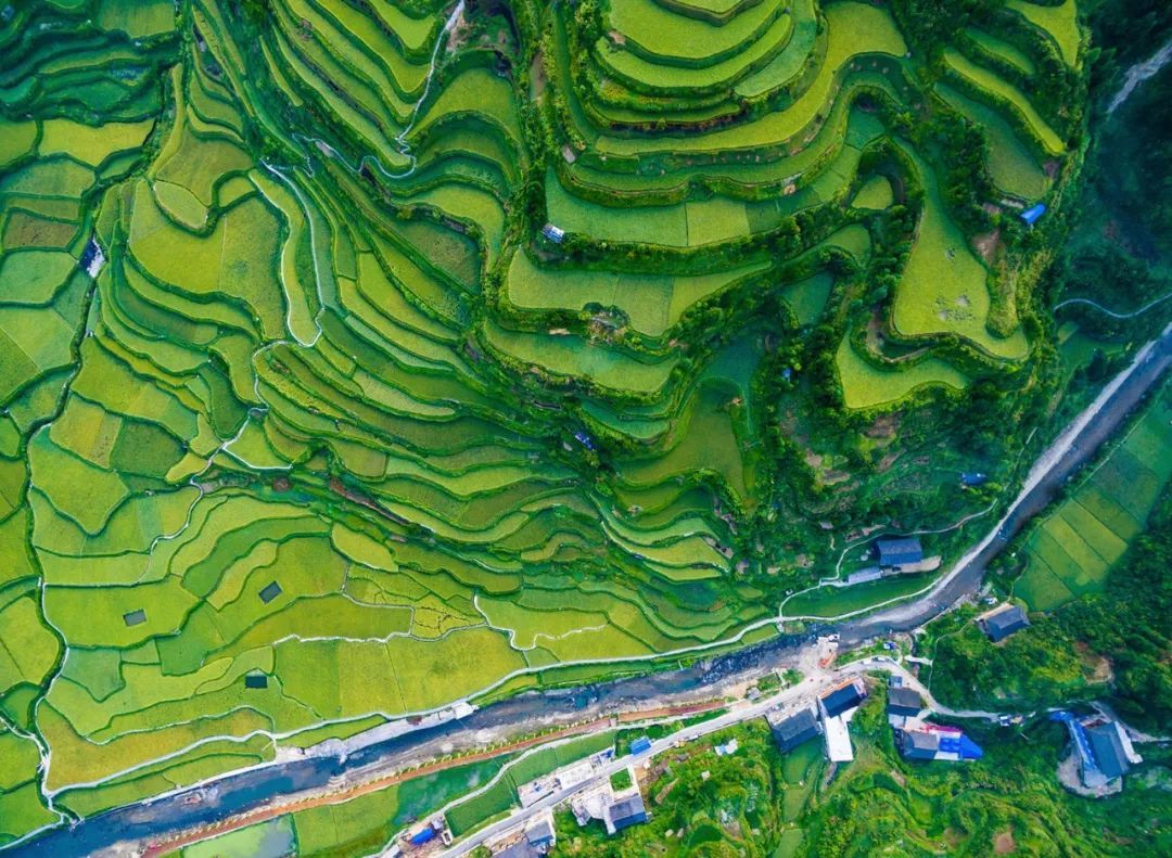 太美外媒评选出的这几张航拍中国照片每一张都能当壁纸