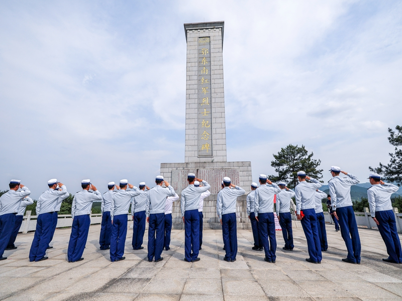 分别前往大冶刘仁八红三军团建军纪念馆,大王镇红十五军组建地,大冶市