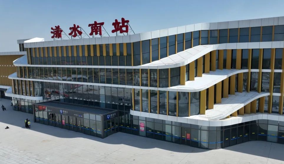 开通倒计时黄黄高铁沿线站点揭秘