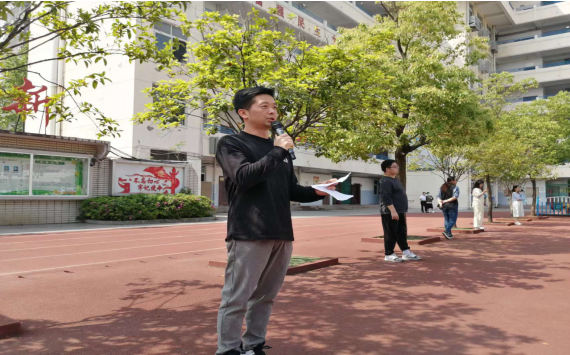 市十四中:诵读经典 打造"书香校园"_云上黄石