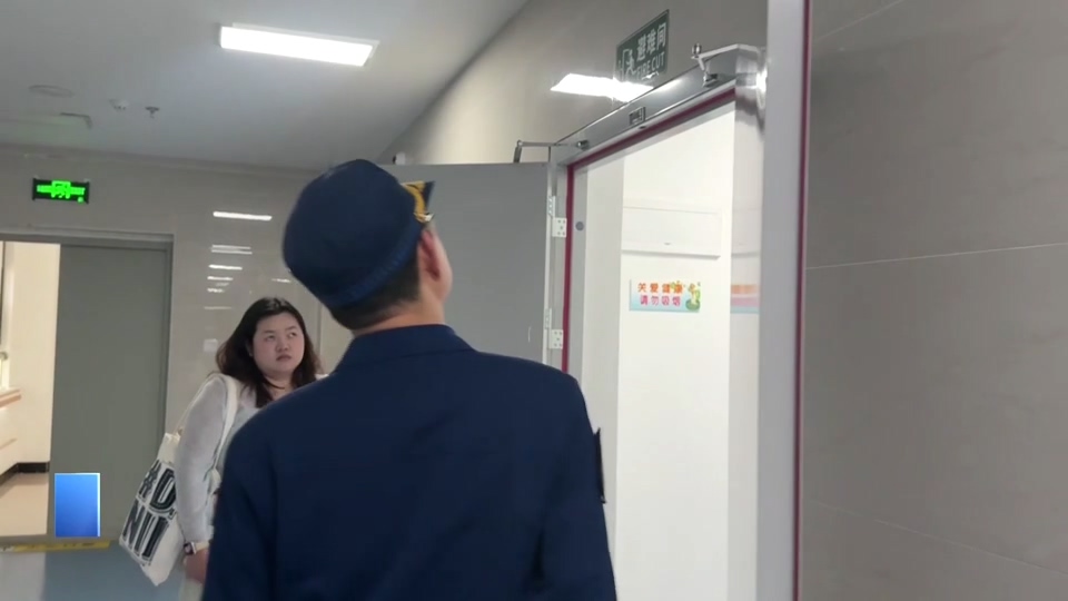 【新闻直通车】消防员养老机构“扫雷” 这些“漏洞”要堵上