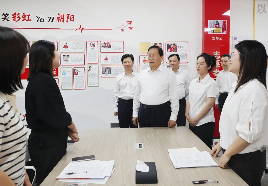 王忠林到学习教育联系点大冶市调研 加压加力 从严从实 确保深入贯彻中央八项规定精神学习教育取得实效