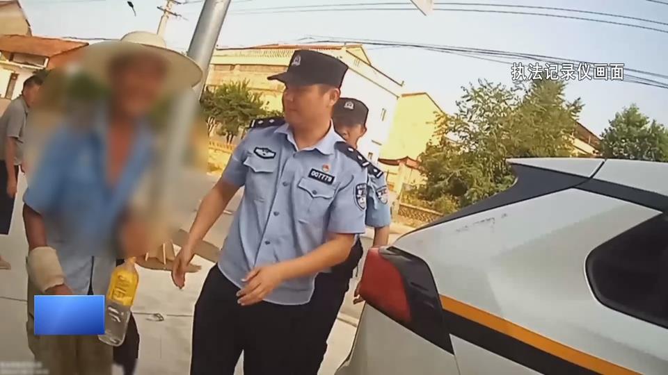 【新闻直通车】有“警”无险！老人失联急坏家人 民警多方找寻平安送回