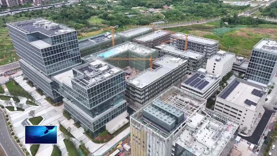 奋进第一方阵 建功支点建设·“项”前冲 | “热力值”拉满 大冶湖核心区项目建设“加速跑”