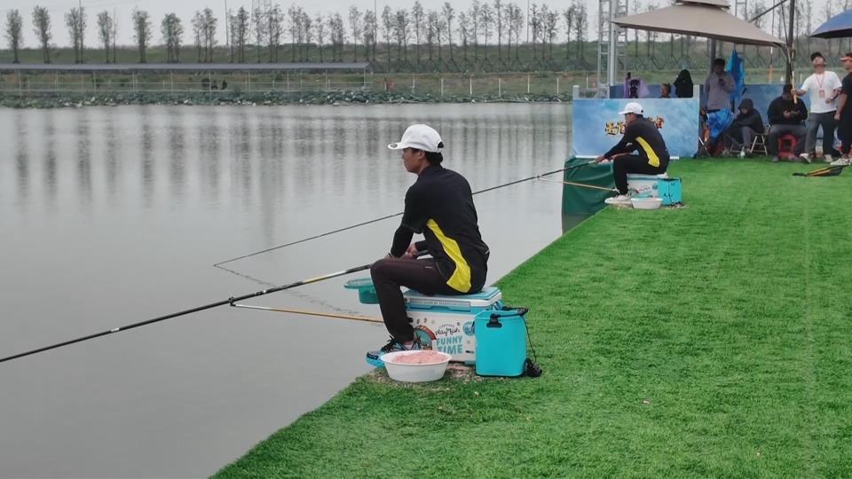 【新聞直通車】2025天元釣技大武臺（黃石站）| 五竿四條！釣王鄧剛找江軍愛釣魚“取經”