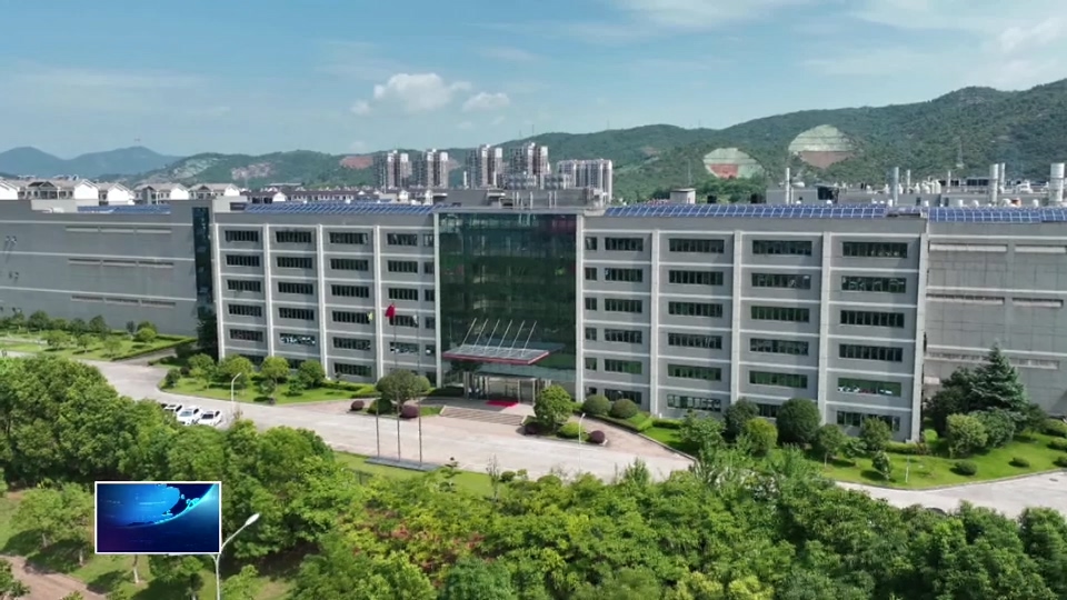 奋进第一方阵 建功支点建设 | 光电子信息产业：向“新”而行 “链”出“加速度”