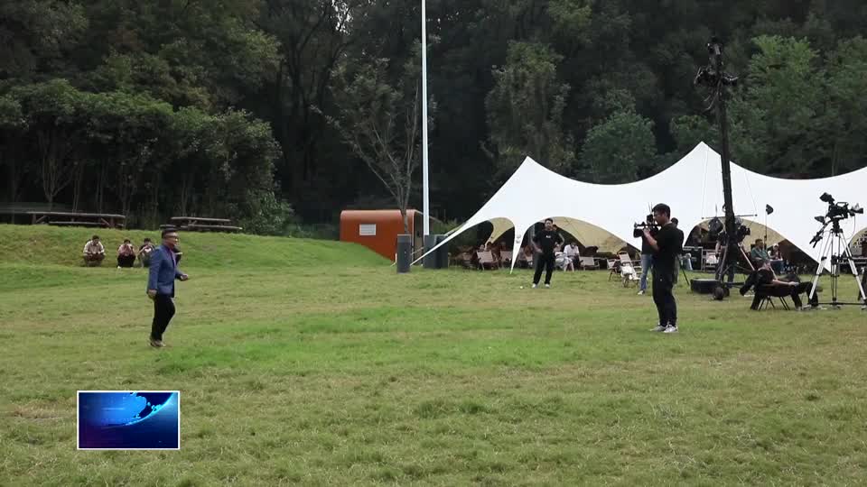 直通县市区· 第一时间 |《桃花朵朵开》青山湾爱恋中心专场在湖北经视播出