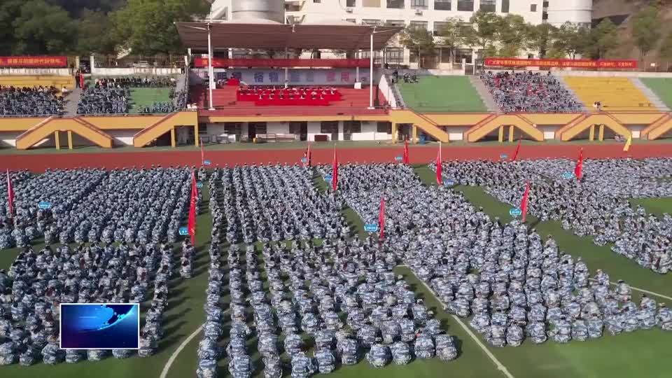 湖北理工学院：展示军训成果 彰显青春风采