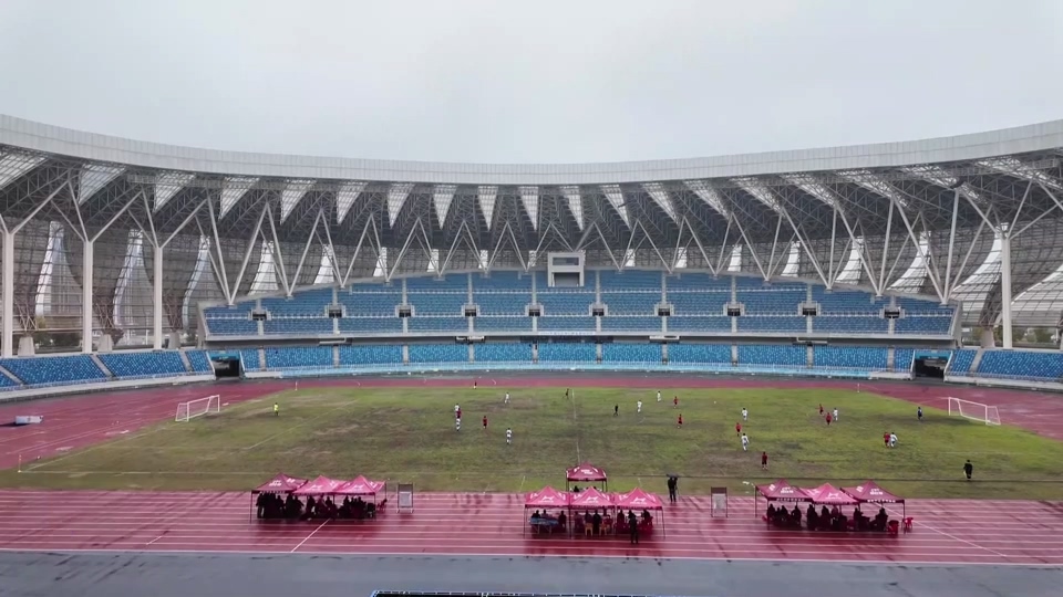 【新闻直通车】黄石市第十二届运动会群众体育类足球比赛 | 下陆队2：1战胜开铁队夺冠