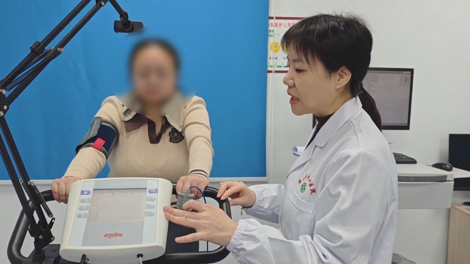 【新聞直通車】做好健康管理 不做“小糖人” | 糖尿病“入侵”職場？ 要管住嘴邁開腿