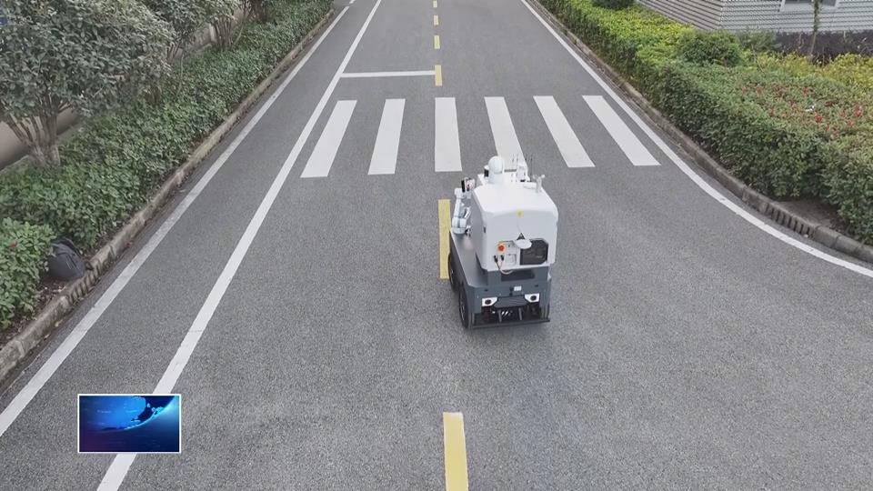 非凡“十四五” 遇见新黄石·发展新变化 | 邦柯科技：精度±5厘米 续航8小时 智能巡检机器人实现“空地一体”立体巡检新模式