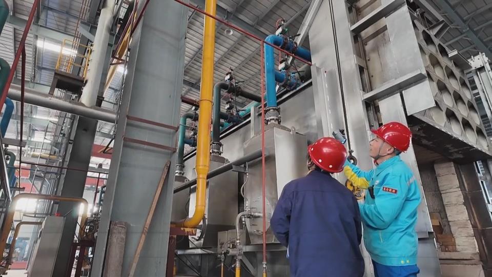 【新闻直通车】巡检员“问诊”园区企业 手把手教您防泄漏