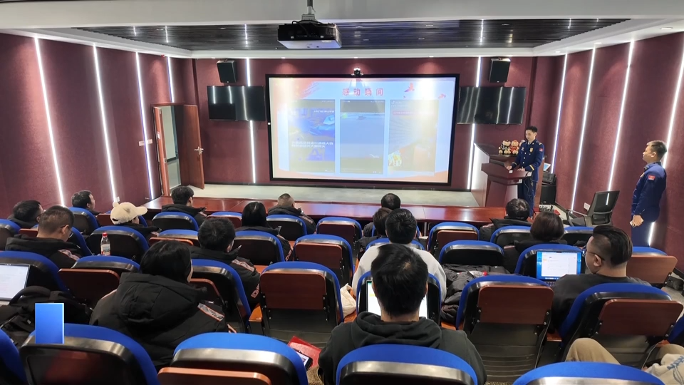 【新闻直通车】消防专项培训 外卖骑手变“防火哨兵”