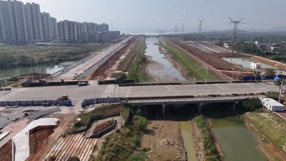 【新闻直通车】兴隆咀港治理工程：淤泥变清波 荒渠成绿廊