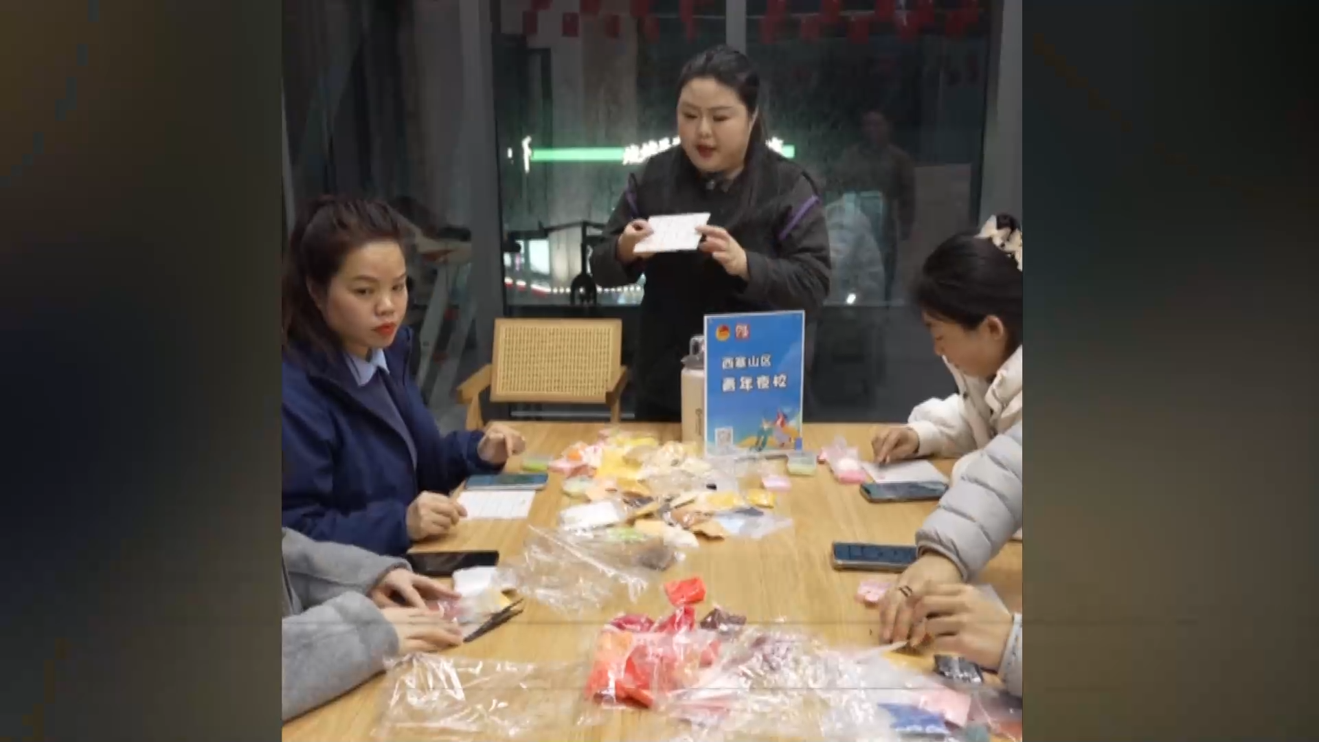 【新闻直通车】解压又上头！ “拼”出创意“豆”趣无限