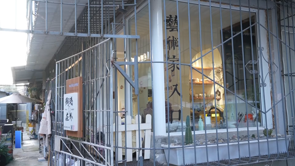 【新闻直通车】为“悦己”买单 情绪经济正升温