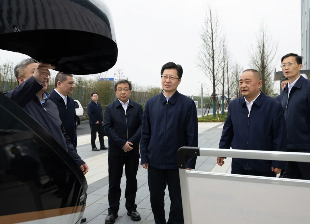 郄英才调研低空经济发展