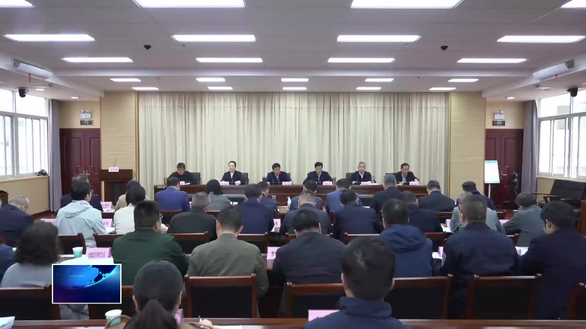 在系统推进中坚决打赢扫黑除恶集中攻坚战