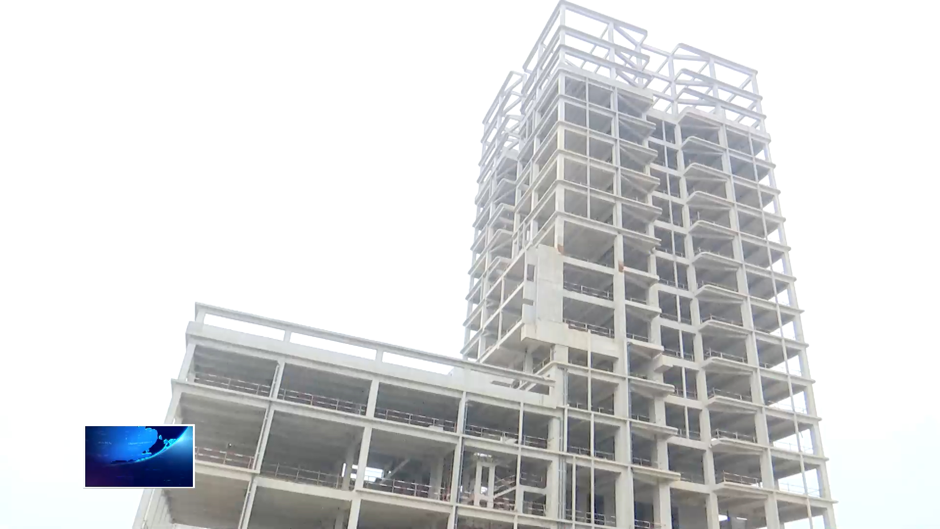 奋进“十五五” 实干开新局 | 主体结构封顶 黄石总部经济产业园c地块建设稳步推进