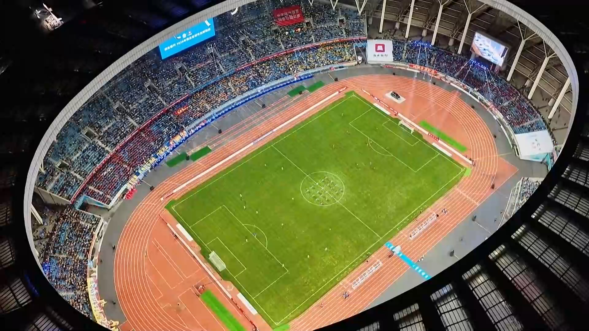 【新闻直通车】看楚超悟成长 足球传递坚韧精神