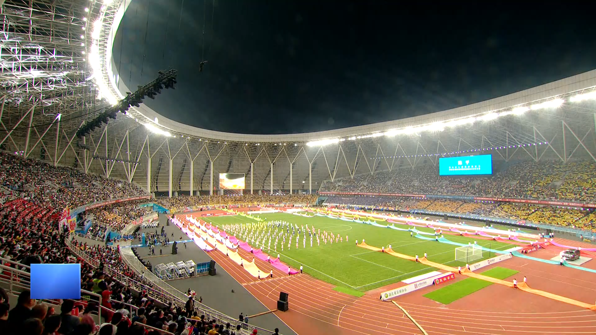 【新闻直通车】燃情楚超 足梦黄石 | 2.7万人观赛 背后有他们暖心守护