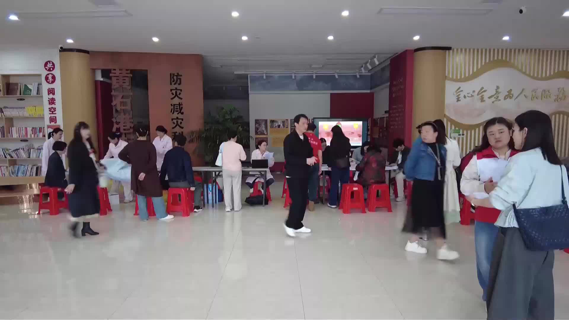 【新聞直通車】黃石港區(qū)：倡導(dǎo)無償獻(xiàn)血 凝聚愛心力量