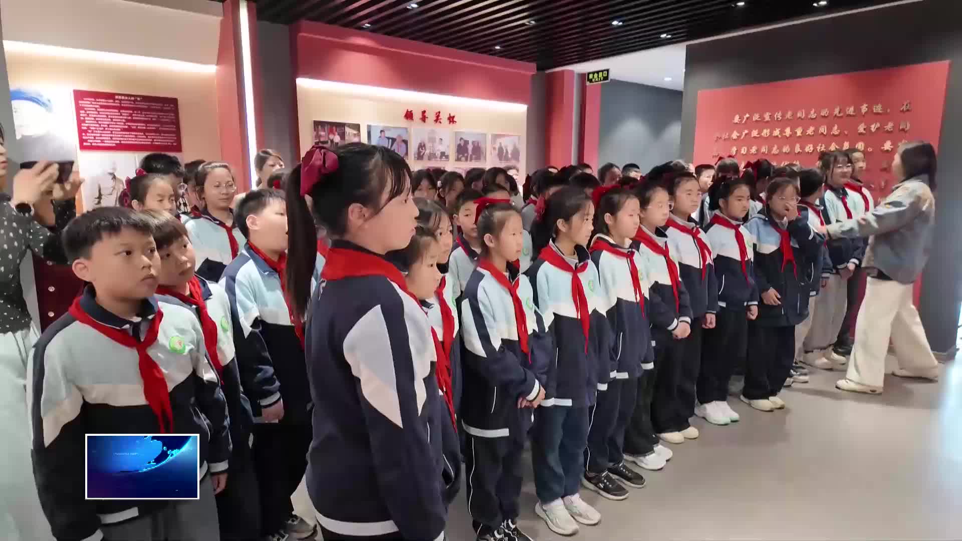 市委老干部局：开展实践教育 传承红色基因