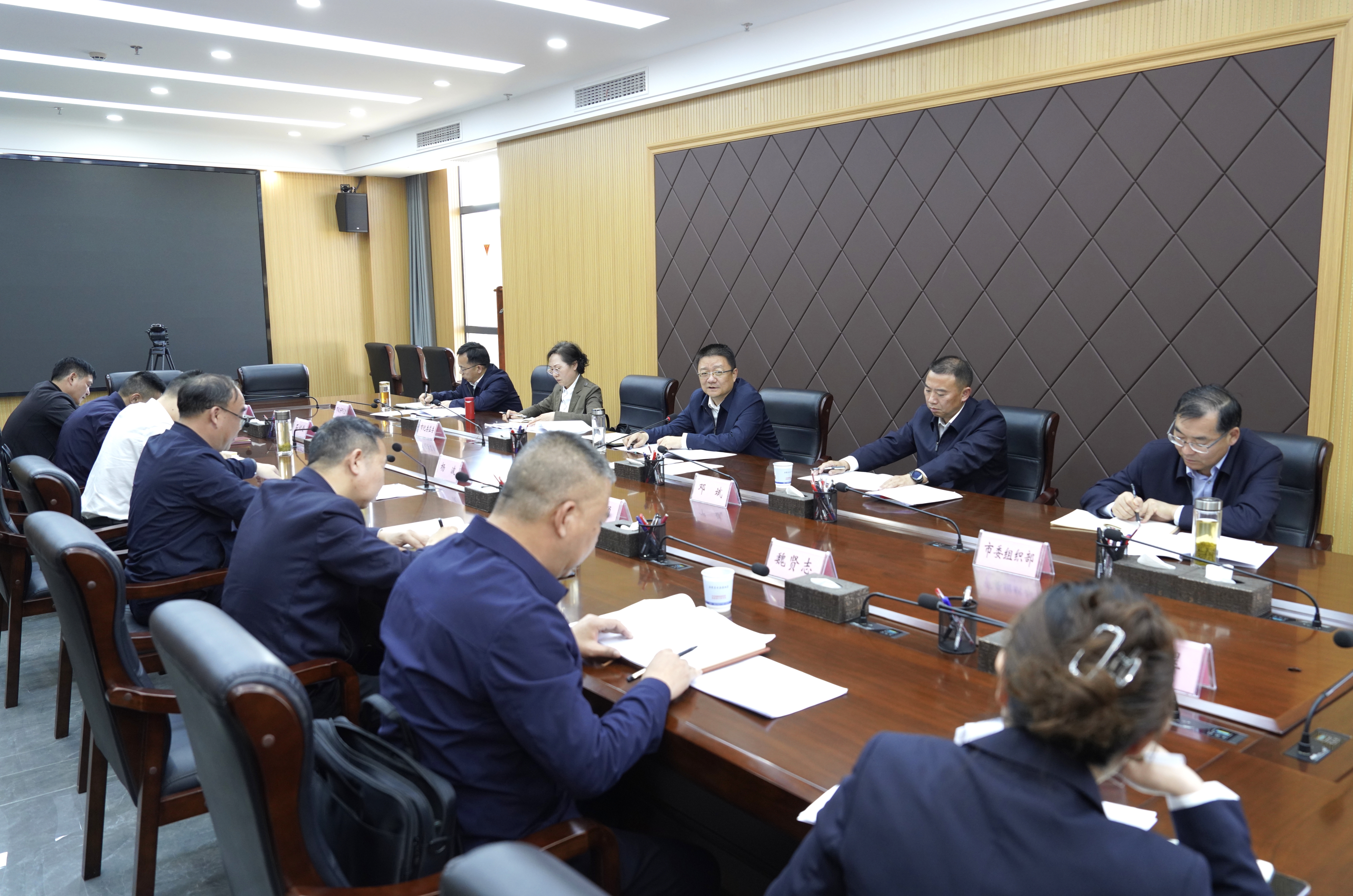 深化思想认识 强化真查真改 以正确政绩观推动县域经济社会高质量发展