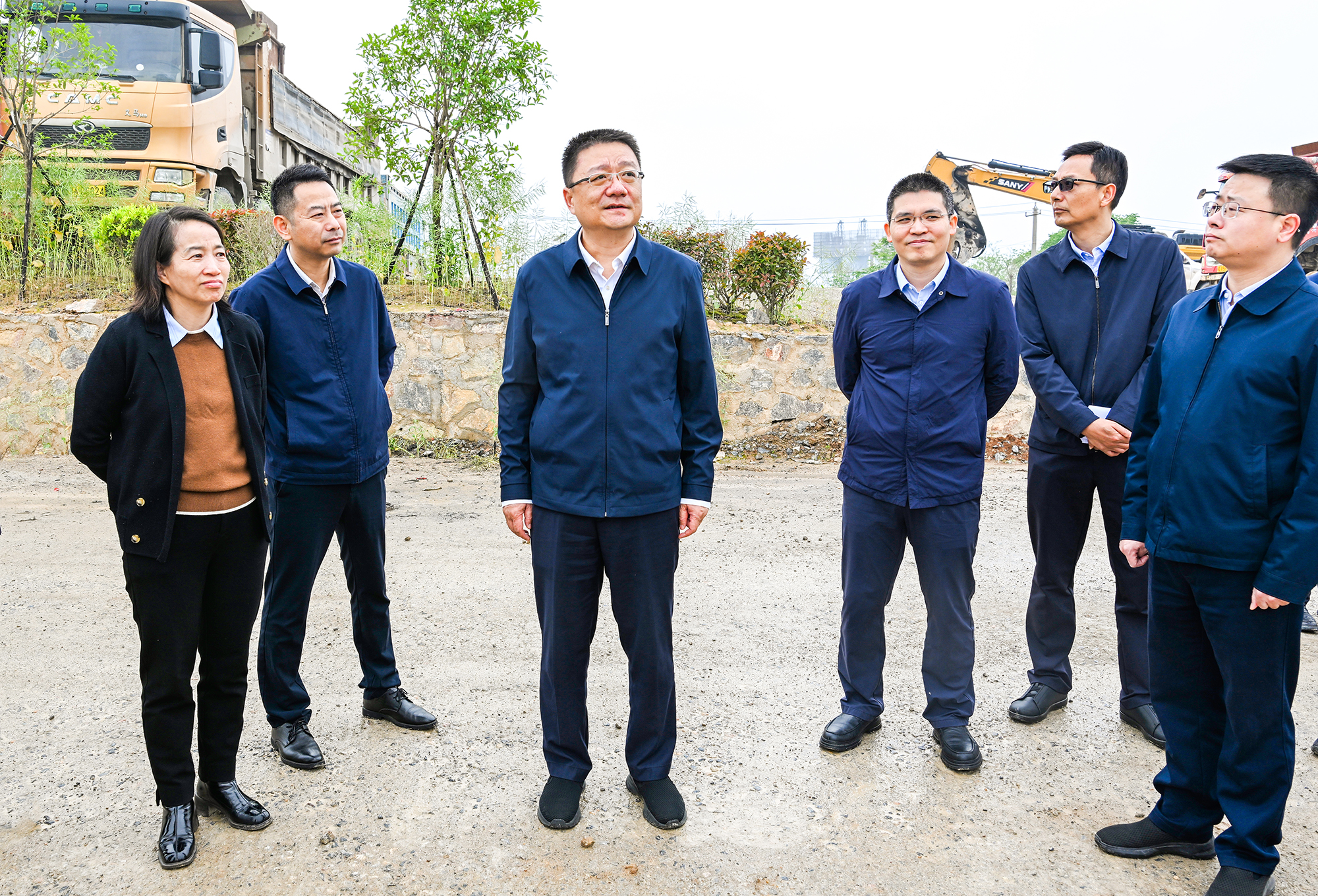 吴之凌调研大气污染防治工作