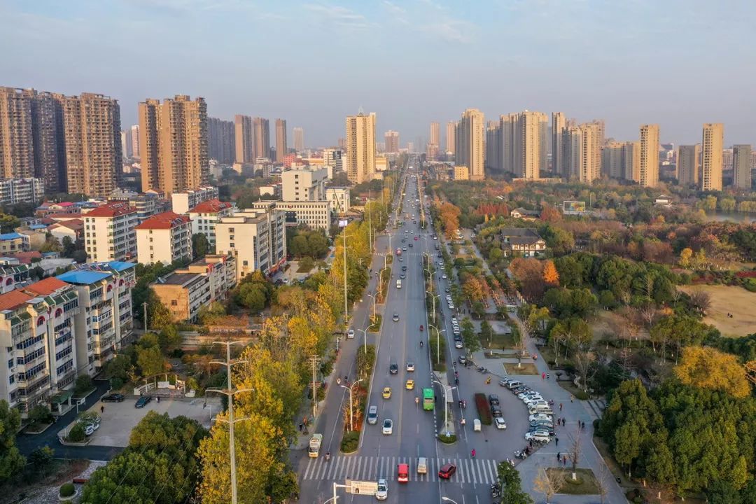 47米武汉市沿江大道依次为top3新鲜出炉2020年1月11日由湖北省文明办