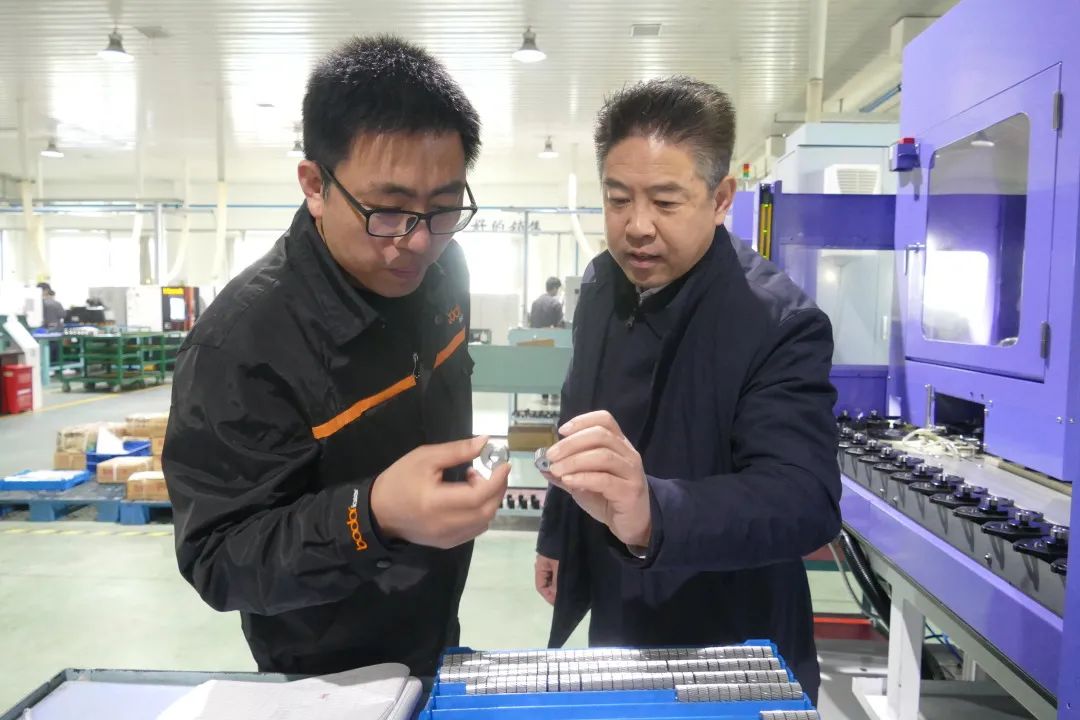 代表委员风采吴俊峰勇当产业兴市排头兵