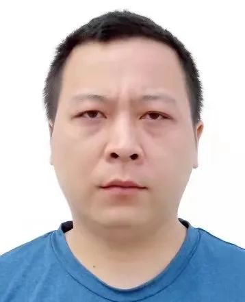 鄂1123执恢804号77姓名:陈文海公民身份号码:440527*********4310住址