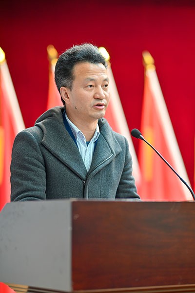 李军作湖北民族大学社会科学界联合会筹备工作说明向前进指出,湖北