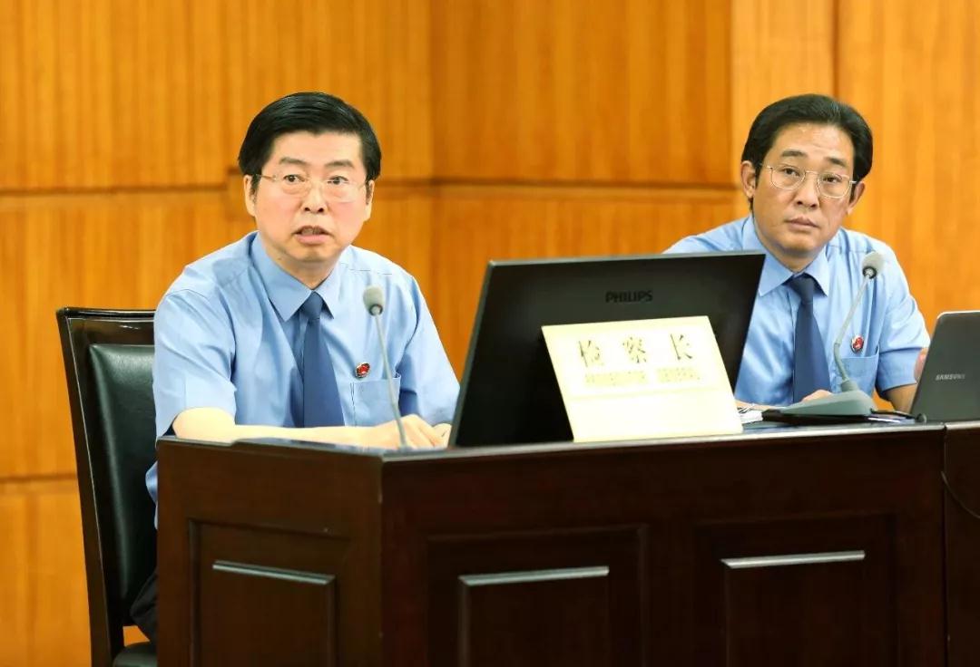 王晋检察长出席二审法庭依法履职带头落实司法责任制