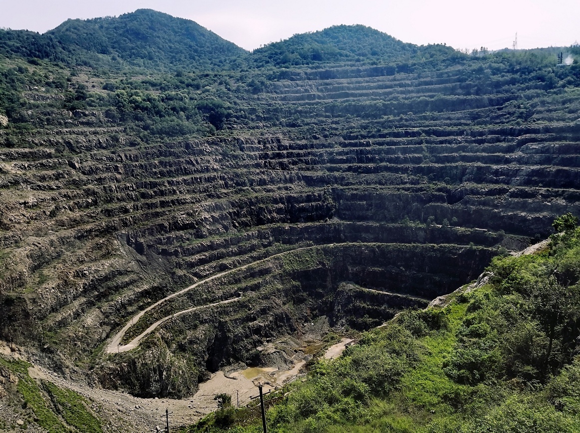 走向我们的小康生活石海变绿洲湖北黄石走上绿色小康之路