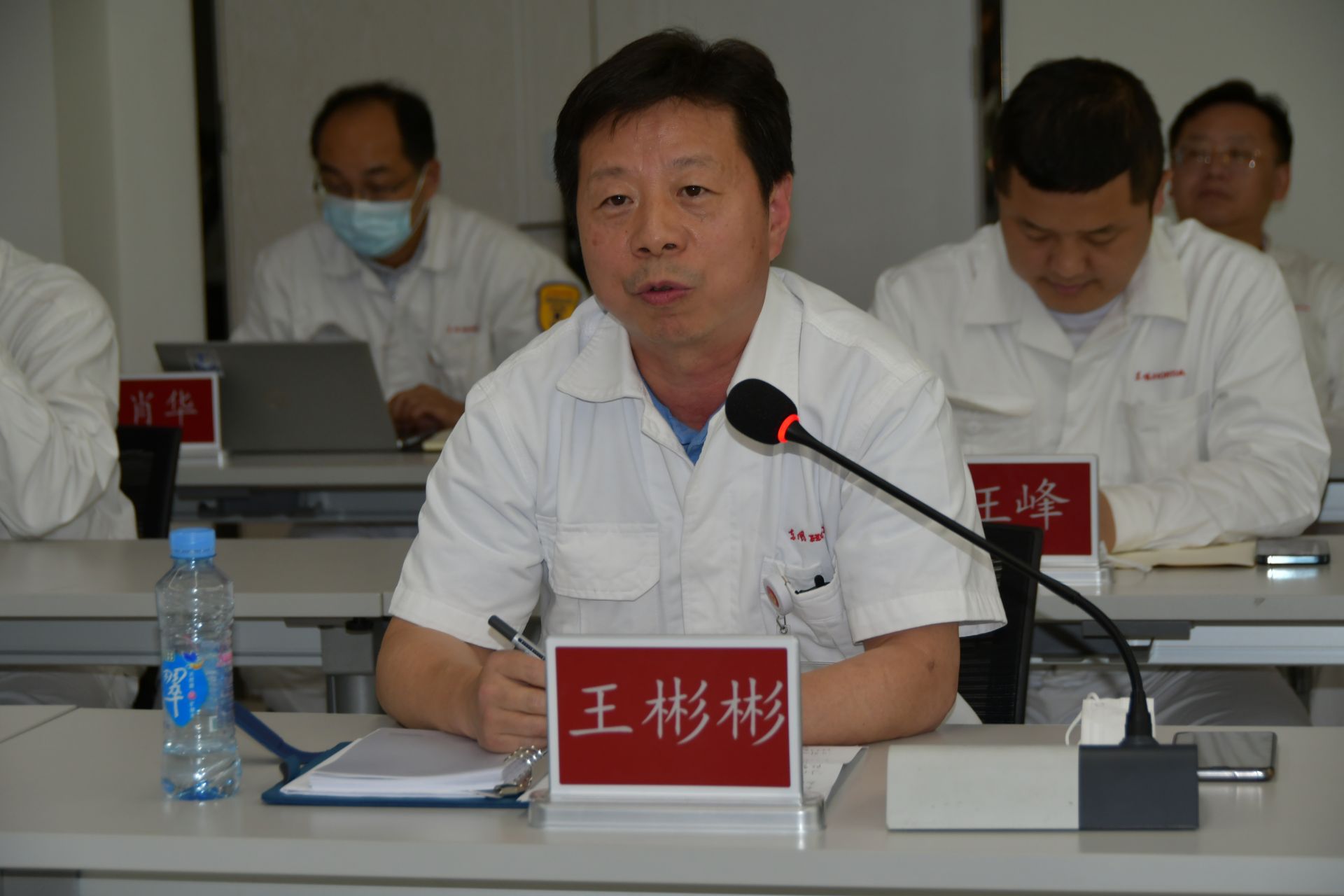 东风本田与东风实业签订3个联合书记项目